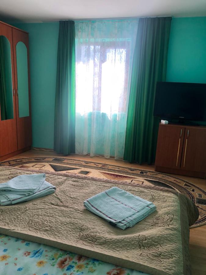 Hotel Casuta Bunicilor Isverna Esterno foto